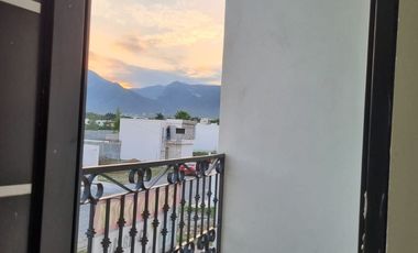 Venta o Renta de Casa en Privado Los Mezquites