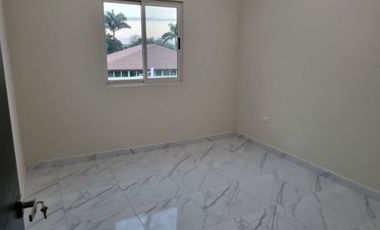 Venta o Renta de Casa en Privado Los Mezquites