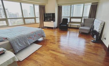 FOR LEASE! 200 sqms 3 Bedroom with 2 Parking at The Residences at Greenbelt, Makati