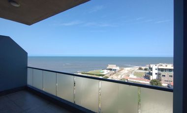 Apartamento en arriendo en Punta Roca.