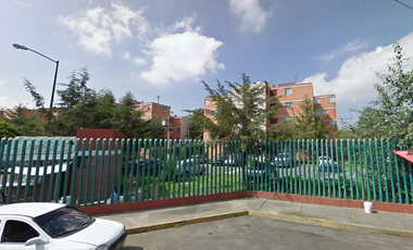 Oportunidad  !! Venta de  Amplio Departamento en Remate Col. Santa María Aztahuacan, Iztapalapa.