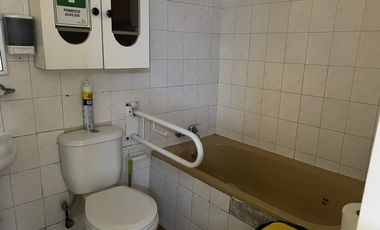 EXCELENTE CASA EN CALLE LOS CARRERA