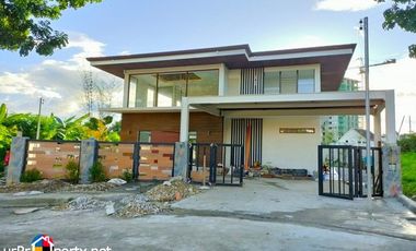 for sale single detached house with swimming pool in mactan cebu