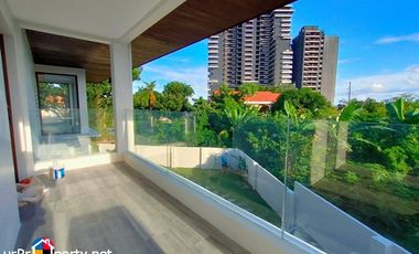 for sale single detached house with swimming pool in mactan cebu