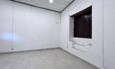 Casa rentera en venta en el centro de Loja
