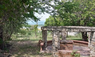 Propiedad en venta a borde de carretera, Miacatlán Morelos, Laguna El Rodeo.
