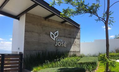 VENTA CASA EN EL CONDADO, CORREGIDORA, QUERÉTARO. PREVENTA.