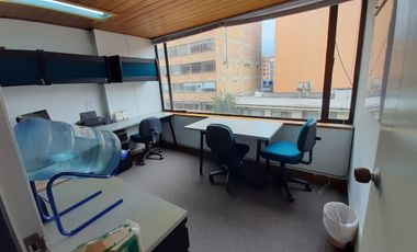 Oficina en Arriendo en El Lago