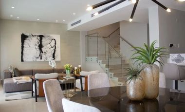 Casas en Santa María | ¡NUEVA! Townhome en THE RESERVE