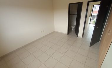 Alquilo casa en autopista Narcisa de Jesús  - Guayaquil