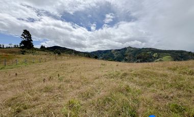 Terreno en venta en sector berbena a pocos minutos del barrio San Francisco de la parroquia Malacatos