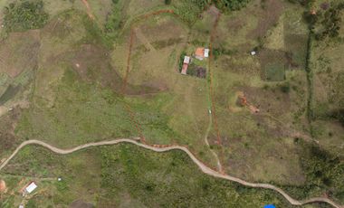 Terreno en venta en sector berbena a pocos minutos del barrio San Francisco de la parroquia Malacatos