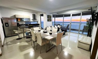 Empieza tu dia mirando el mar, apt. frente al mar, vista panoramica, con playa interna.y salida directa al mar