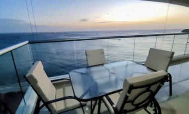 Empieza tu dia mirando el mar, apt. frente al mar, vista panoramica, con playa interna.y salida directa al mar