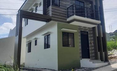 BLOCK 27 LOT 2B FOR SALE 2 STOREY SINGLE ATTACHED HOUSE IN MINGLANILLA HIGHLAND PHASE 1