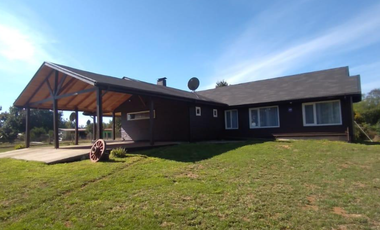 Amplia casa en parcela Sector Pichoy