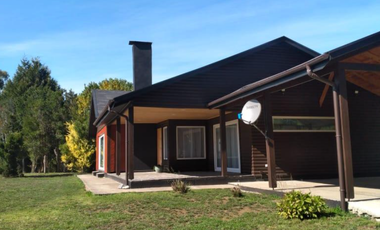 Amplia casa en parcela Sector Pichoy