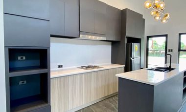 BRANDNEW MODERN BUNGALOW HOUSE FOR RENT LOCATED IN A HIGH-END SUBD. NEAR CLARK