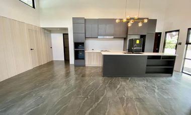 BRANDNEW MODERN BUNGALOW HOUSE FOR RENT LOCATED IN A HIGH-END SUBD. NEAR CLARK