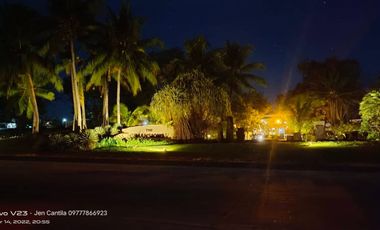 For rent Bali mansions 4br house with huge GARDEN Across the Clubhouse