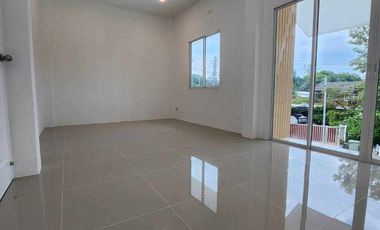 3 Bedroom Townhome in San Sai for Sale or Rent near HomePro San Sai