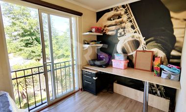 Hermosa casa con gran terreno en Altos del Parque, Peñalolén