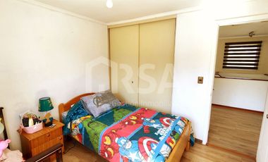 Hermosa casa con gran terreno en Altos del Parque, Peñalolén