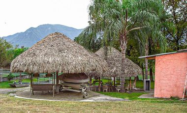 Quinta en Venta en Los Cavazos