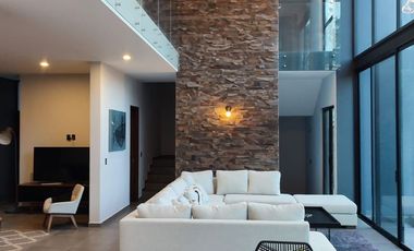 CASA EN VENTA EN LAS CAÑADAS