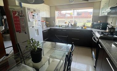 SE VENDE AMPLIO DPTO. EN RESIDENCIAL PRIVADA Y EXCLUSIVA DE YANAHUARA