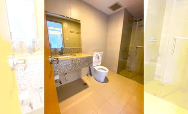 BARE 4-BEDROOM UNIT WITH BALCONY FOR SALE/RENT IN MADISON PARK WEST