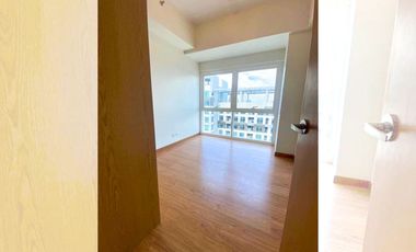 BARE 4-BEDROOM UNIT WITH BALCONY FOR SALE/RENT IN MADISON PARK WEST
