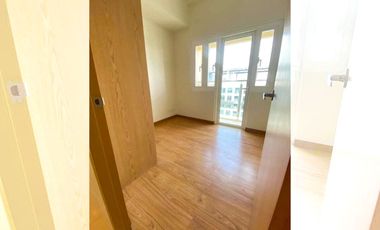 BARE 4-BEDROOM UNIT WITH BALCONY FOR SALE/RENT IN MADISON PARK WEST