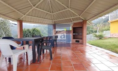 COD. 9127 SE ARRIENDA CASA CAMPESTRE - FLORIDABLANCA