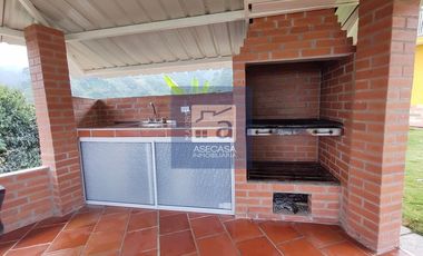 COD. 9127 SE ARRIENDA CASA CAMPESTRE - FLORIDABLANCA