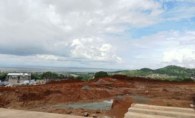 Elevate Your Lifestyle: 3-Bedroom Townhouse with Top-Notch Amenities at AURELLA RIDGE - Binangonan, Rizal