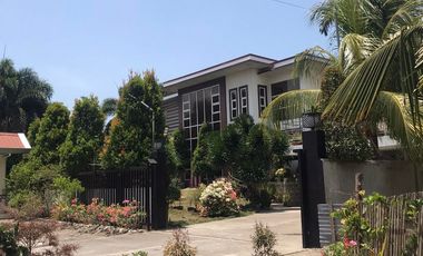 House & Lot with 5 doors commercial, 6 doors apartment and a vacant lot