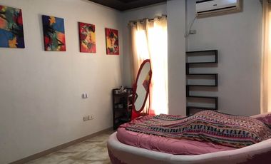 House & Lot with 5 doors commercial, 6 doors apartment and a vacant lot