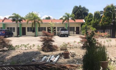 House & Lot with 5 doors commercial, 6 doors apartment and a vacant lot