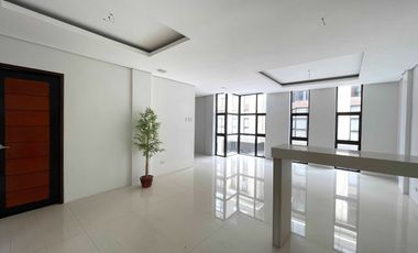 Quezon City Townhouse 4BR 3carpark inside subdiv nr LungCntr