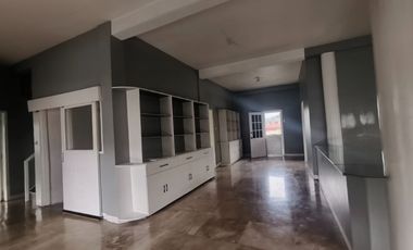 House FOR SALE in Kingswood Village Minglanilla Cebu