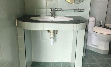 House FOR SALE in Kingswood Village Minglanilla Cebu