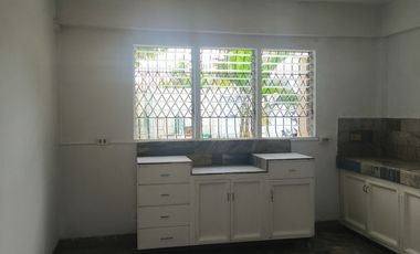 House FOR SALE in Kingswood Village Minglanilla Cebu