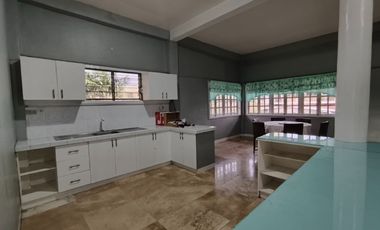 House FOR SALE in Kingswood Village Minglanilla Cebu