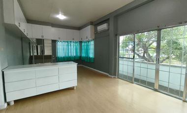 House FOR SALE in Kingswood Village Minglanilla Cebu