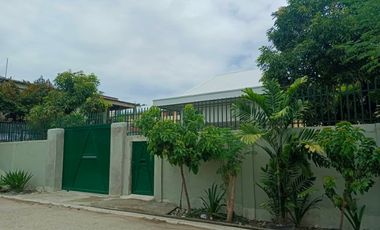 House FOR SALE in Kingswood Village Minglanilla Cebu