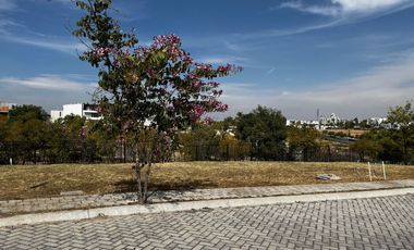 SE VENDE LOTE LOMAS DE ANGELOPOLIS PARQUE ADARA- EXCELENTE UBICACION