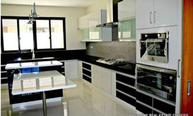 Ayala Sonera Village ALABANG Modern House and Lot with pool FOR RENT