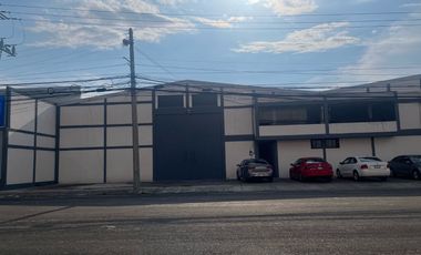 Bodega en renta, 800 m2 en la zona industrial de Toluca. Entrada para trailer