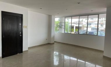 Alquiler departamento en planta baja ubicado en Santa Cecilia (J Luna)